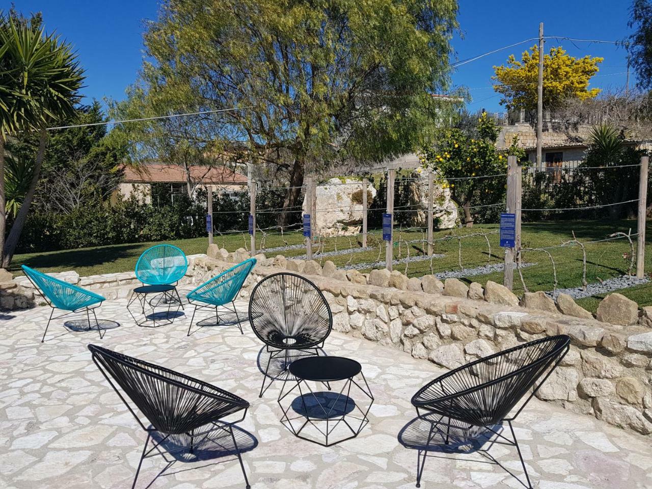 Hotel Villa Flora Relais Caltanissetta Extérieur photo