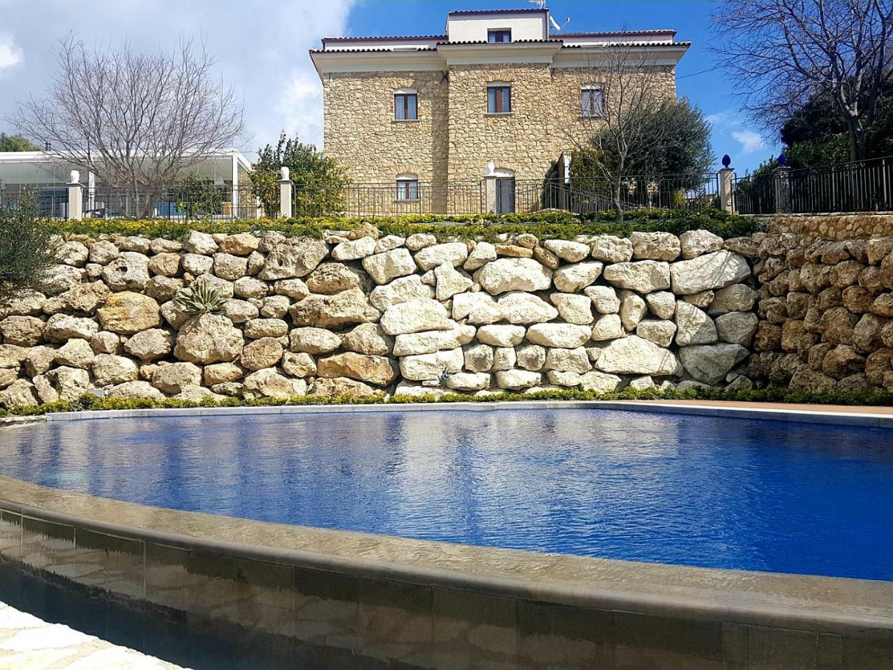 Hotel Villa Flora Relais Caltanissetta Extérieur photo